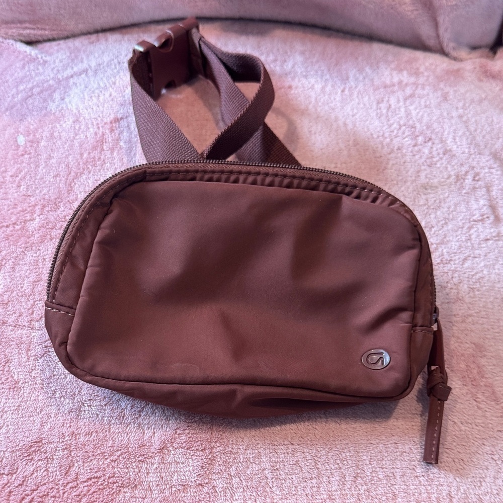GAP Rich Brown Crossbody Bag